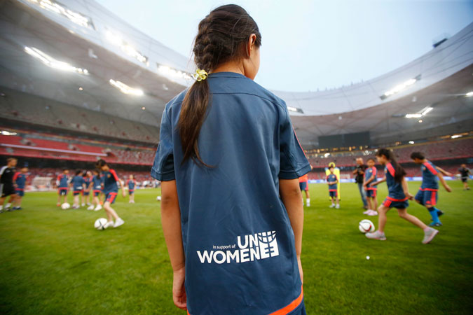 Valencia Club de Fútbol, UN Women’s first ever soccer club partner trains young players in Beijing 