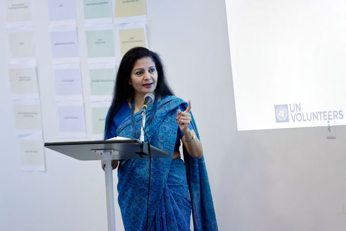 UN Women Deputy Executive Director Lakshmi Puri delivers opening remarks at the Global Gender-Responsive Peacebuilding Learning and Strategy Workshop,in New York on 24 October. Photo: UN Women/Ryan Brown