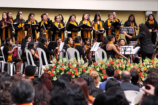 Concert by Women Youth Orchestra and Chorus Alaide Foppa Credits: UN Women/ Marina Windevoxhel.