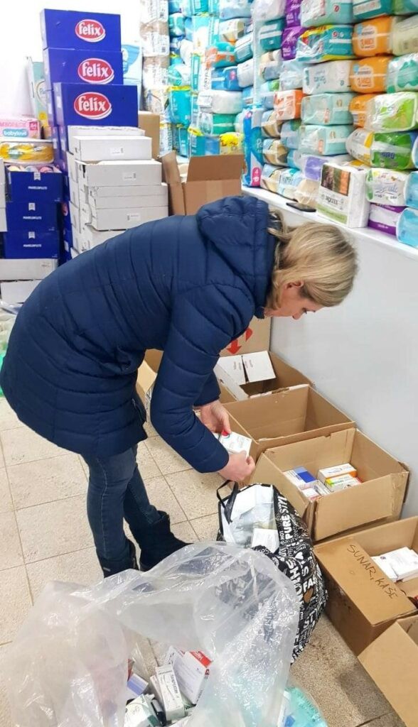 Ukrainian Women’s Fund’s grantees provide the essentials to the shelters for people who flee from combat zones of Donetsk and Luhansk oblasts. Credit: Courtesy of Ukrainian Women’s Fund