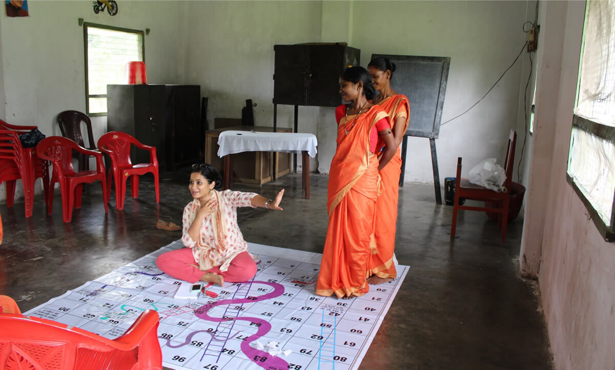 Women from the Assam tea estates participate in a safety audit training. Photo: UN Women/Biju Boro.