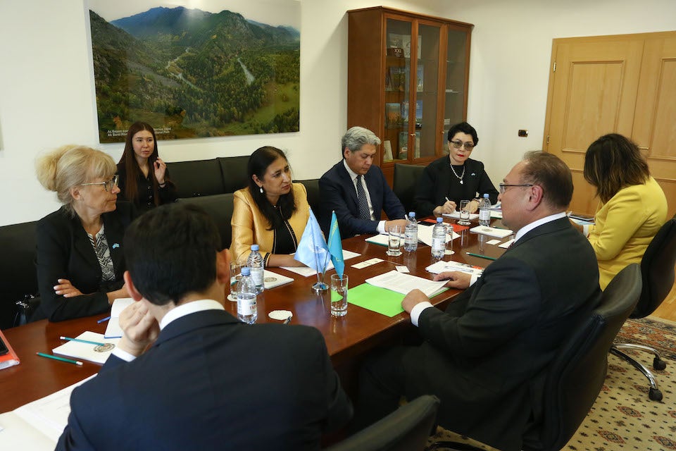 Deputy Executive Director Anita Bhatia with Akan Rahmetullin, the First Deputy Minister of Foreign Affairs of Kazakhstan. Photo: UN Women Kazakhstan/Marat Kurakov