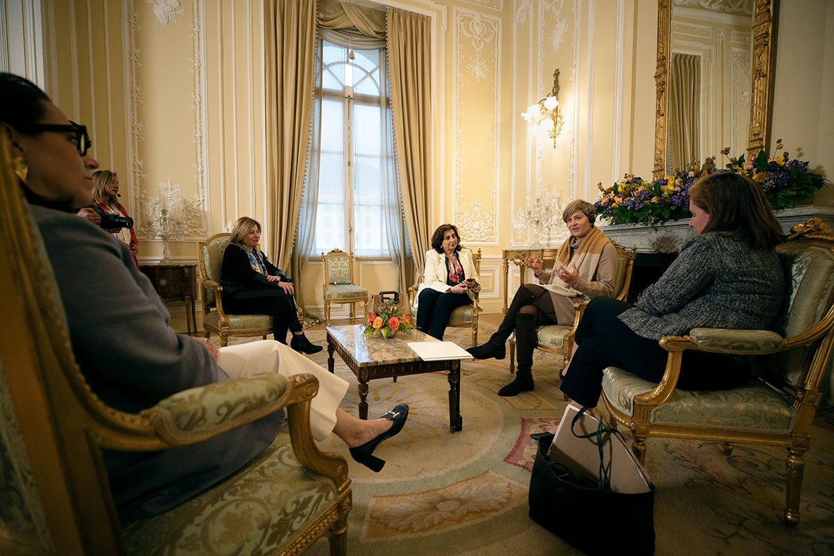 UN Women Executive Director Sima Bahous meets with First Lady of Colombia Verónica Alcocer on 9 August 2022 in Bogota. Photo: UN Women/Juan Camilo Arias Salcedo