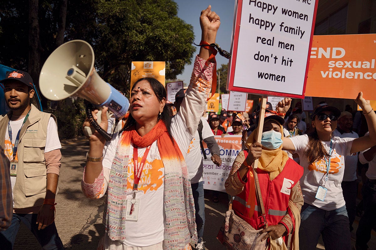 UN agencies, NGOs, INGOs and civil society in Cox’s Bazar, Bangladesh, rally with placards and 16 Days awareness messages on 24 November 2022. Photo: UN Women/Sultan Mahmud Mukut