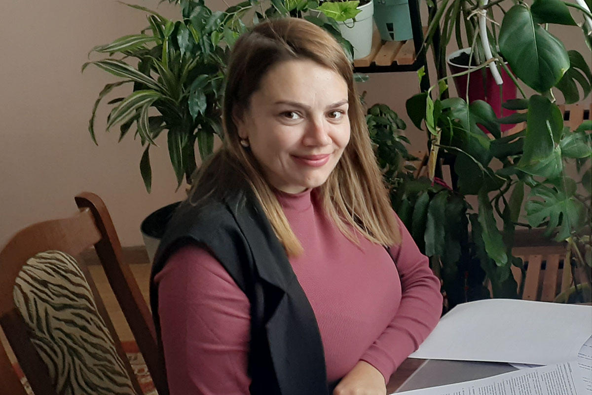 Anastasia Bacico runs a salon that provides beauty services and psychological support to Ukrainian refugees and local women in central Moldova. Photo courtesy of Gender Centru