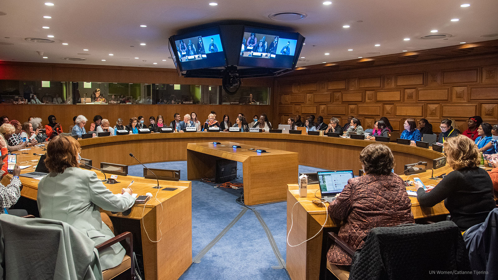 Participants from across sectors shared their concrete practices and strategies to help counter the pushback on women's rights. Photo: UN Women/Catianne Tijerina