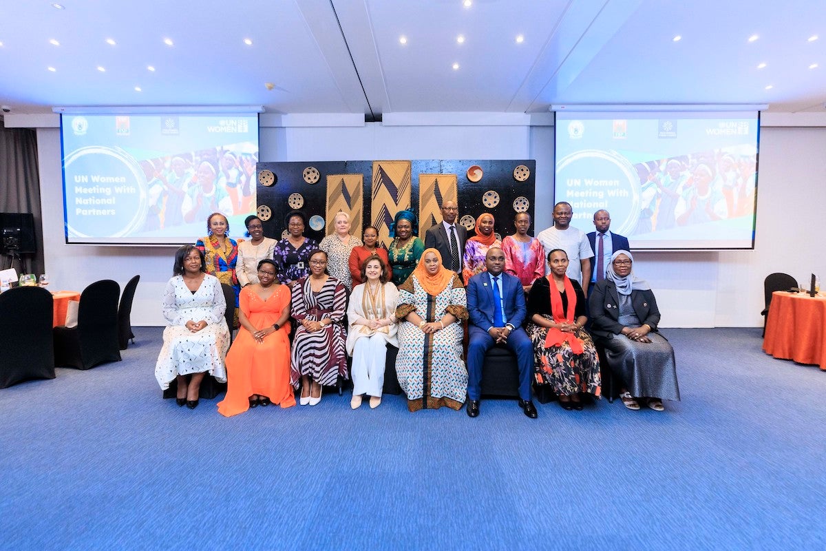 UN Women Executive Director Bahous with stakeholders at the Dinner Roundtable Discussion on gender equality in Rwanda. Photo: UN Women//Emmanuel Rurangwa