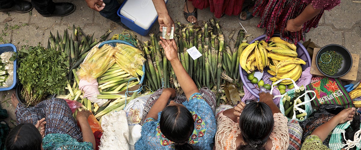 Scenes from the municipal market in Tucuru, Guatemala, where women sell their products. Photo: UN Women/Ryan Brown