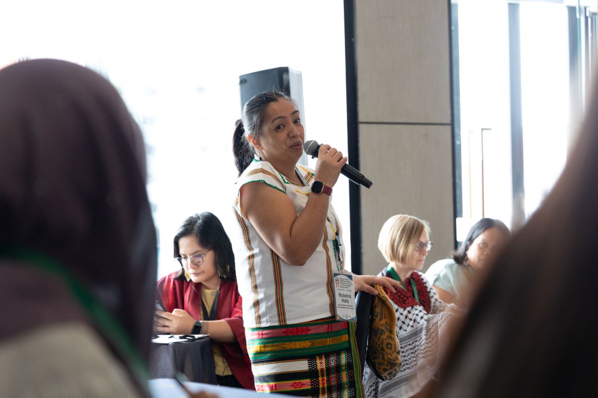 Robie Halip, lors de la « Conférence régionale mettant en avant les voix des femmes et des jeunes autochtones pour une transition énergétique juste et durable ». 