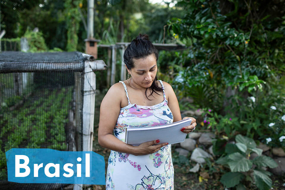 Brasil: La sencilla iniciativa con la que se ha impulsado una revolución silenciosa para las agricultoras familiares del Brasil