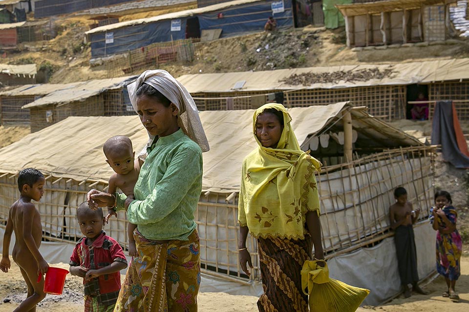 Since August 2017, some 693,000 Rohingya’s have made their way to Cox’s Bazar in desperate conditions. Photo: UN Women/Allison Joyce