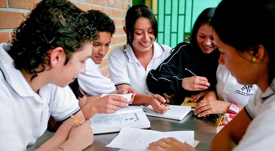 Students in a technical education program supported by the World Bank in Antioquia, Colombia. Photo: World Bank/Charlotte Kesl