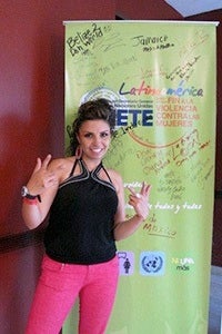 La afamada rapera colombiana Diana Avella durante su participación en el Foro Mujeres Jóvenes, Liderazgo y Gobernabilidad celebrado en Panamá del 23 al 25 de noviembre de 2012 organizado por ONU Mujeres, PNUD y UNFPA. Foto: ONU Mujeres/Caterina de Tena