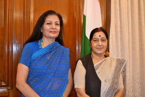 UN Women Deputy Executive Director Lakshmi Puri meets with India’s Minister for External Affairs, Ms. Sushma Swaraj. Photo credit: UN Women/Sabrina Sidhu 