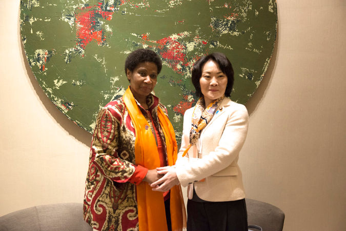 UN Women Executive Director with Miki Yamada, Parliamentary Vice-Minister of Foreign Affairs of Japan. Photo: UN Women/Ventura Formicone