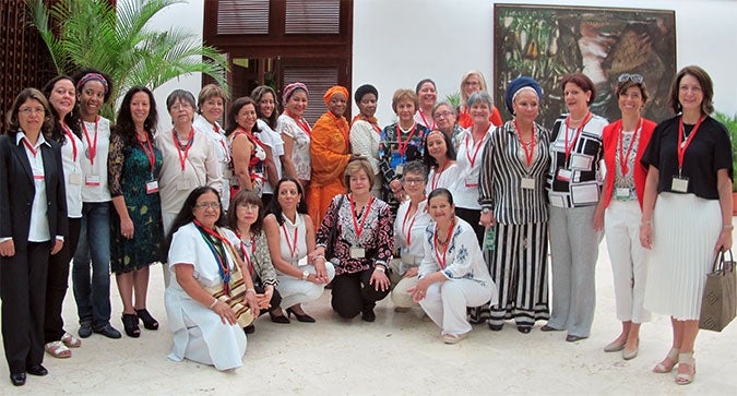 Public event of the Gender Sub-comission announcement in July, 2016, with UN Women Executive Director, Special Representative of the Secretary-General Zainab Hawa Bangura and representatives from Colombian women's organizations. Photo: ONU Mujeres Colombia