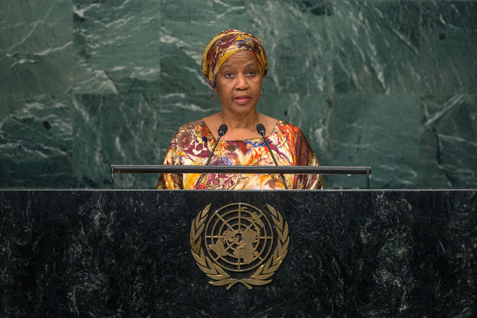 UN Women Executive Director Phumzile Mlambo-Ngcuka speaks at the UN Summit for Refugees and Migrants on 19 September in New York. Photo: UN Photo