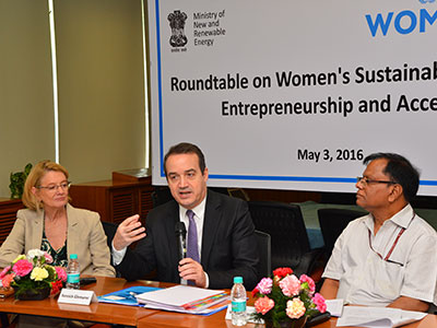 UN Women Deputy Executive Director Yannick Glemarec at a roundtable discussion on women’s access to sustainable energy and entrepreneurship.