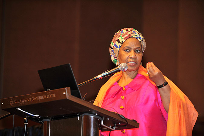 UN Women Executive Director Phumzile Mlambo-Ngcuka continued her travels to mark  the 16 Days of Activism Campaign with a visit to Malaysia. Photo: Open University Malaysia