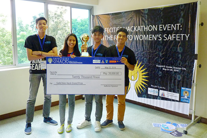 Winners of the Student Category, Lester’s Pips from PLM University. Left to right: Marc Joseph S. Aviñante, Ma. Richelle B. Aguilar, Allen Benedict J. Magpoc, Roemil G. Cabal. Photo: UN Women Safe Cities Manila Programme