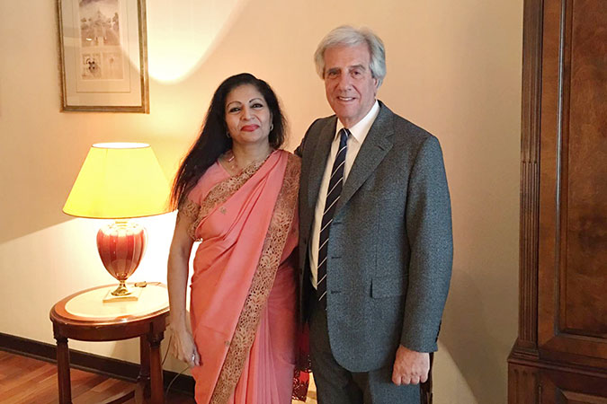 Lakshmi Puri, UN Women Deputy Executive Director, meets President of Uruguay, Tobaré Vázquez upon her arrival in Montevideo for the XIII Regional Conference on Women in Latin America and the Caribbean. Photo: UN Women