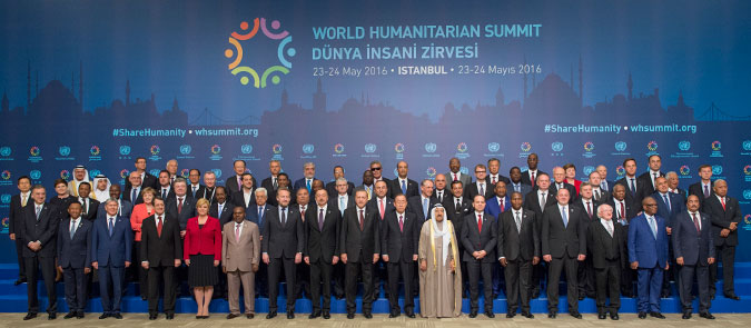 Participants of the World Humanitarian Summit in Istanbul, including UN Secretary-General Ban Ki-moon and Heads of State and Government. Photo: UN Photo/Eskinder Debebe