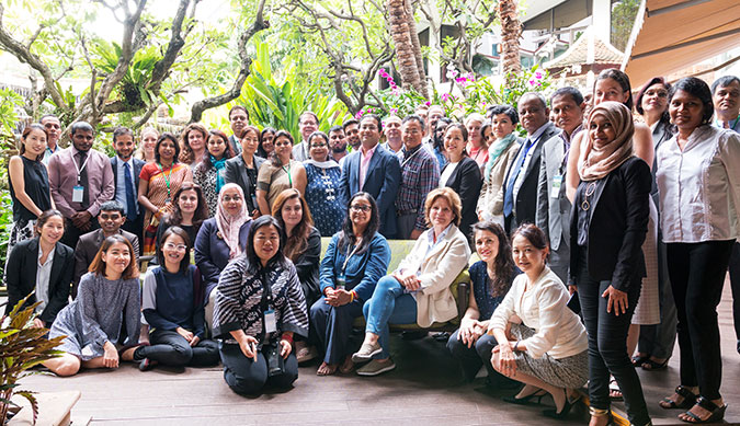 Participants at the closing of the “Engaging communities in approaches to countering violent extremism and incitement,” Forum in Bangkok.  Photo: UN Women/Pairach Homtong