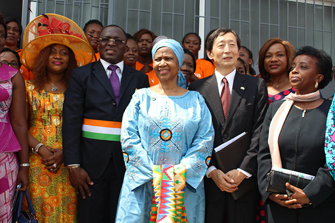 UN Women Executive Director Phumzile Mlambo-Ngcuka inaugurated the Centre for Women Entrepreneurs with Hiroshi Kawamura, the Ambassador of Japan in Cote d’Ivoire and others. Photo: UN Women/Alpha Ba