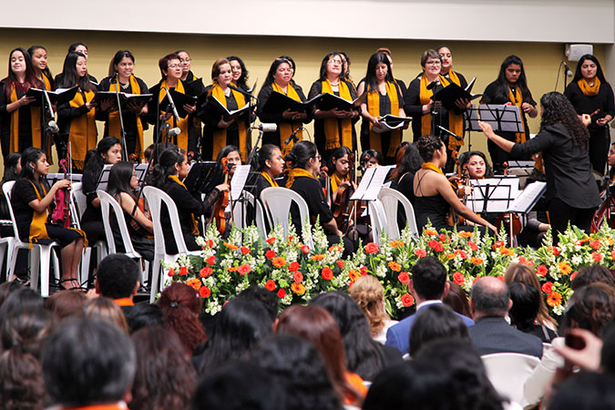 Concert by Women Youth Orchestra and Chorus Alaide Foppa  Credits: UN Women/ Marina Windevoxhel.