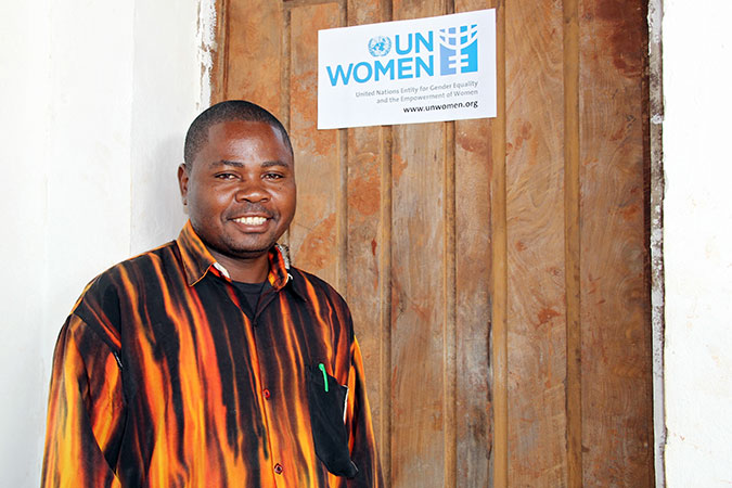 Mzalendo Mtokambali is one of the lead facilitators for the 16-week programme that works with the male residents of the camps to break gender stereotypes and prevent harmful cultural practices in the Nyarugusu camp. Photo: UN Women/Deepika Nath