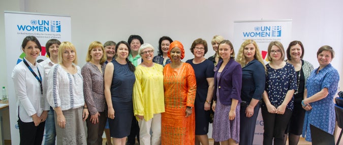 UN Women Executive Director, Phumzile Mlambo-Ngcuka with meeting participants. Photo: UN Women/Volodymyr Shuvayev