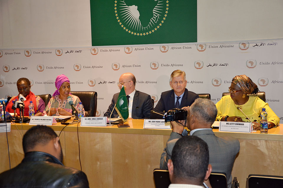 The high-level AU-UN delegation briefed the African Union Peace and Security Council in Addis Ababa urging all actors to prioritize women’s participation in the political processes and implementing the affirmative action provisions in the peace agreement. “Women are the drivers of the reconciliation, they are the ones who orientate the new generation, and they tend to pay attention to the greater needs of [the] society, such as the building of schools and agriculture,” said the Executive Director in her remarks. Photo: UN Women in Ethiopia