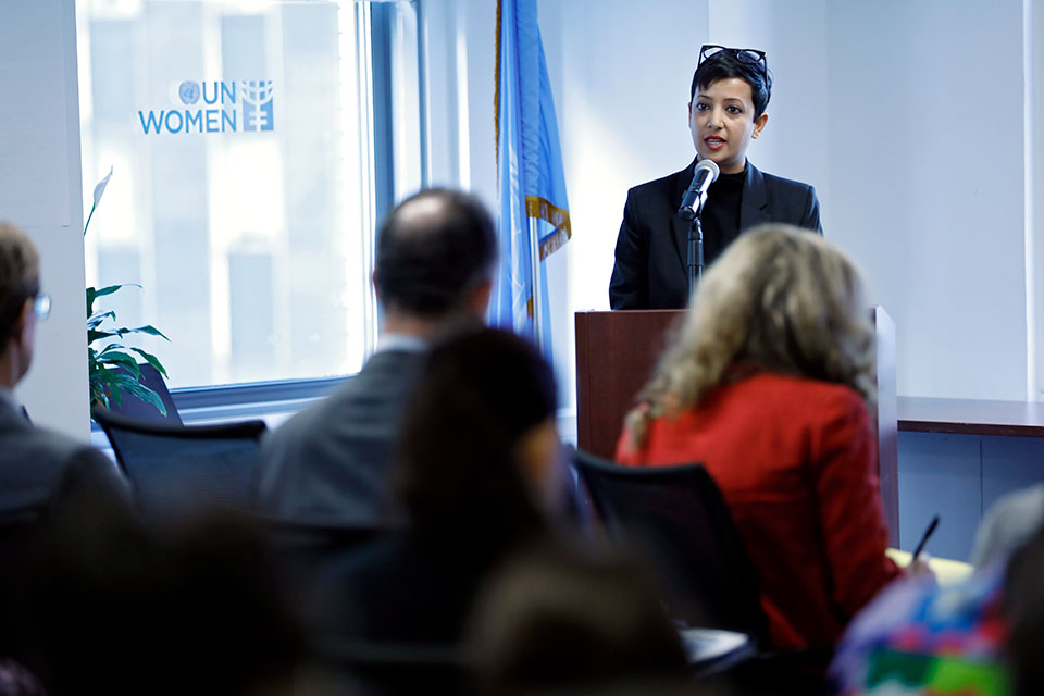 Executive Director of NGO Working Group on Women, Peace and Security, Kaavya Asoka speaks at an interactive forum on women, peace and security, on 23 October in New York. Photo: UN Women/Ryan Brown