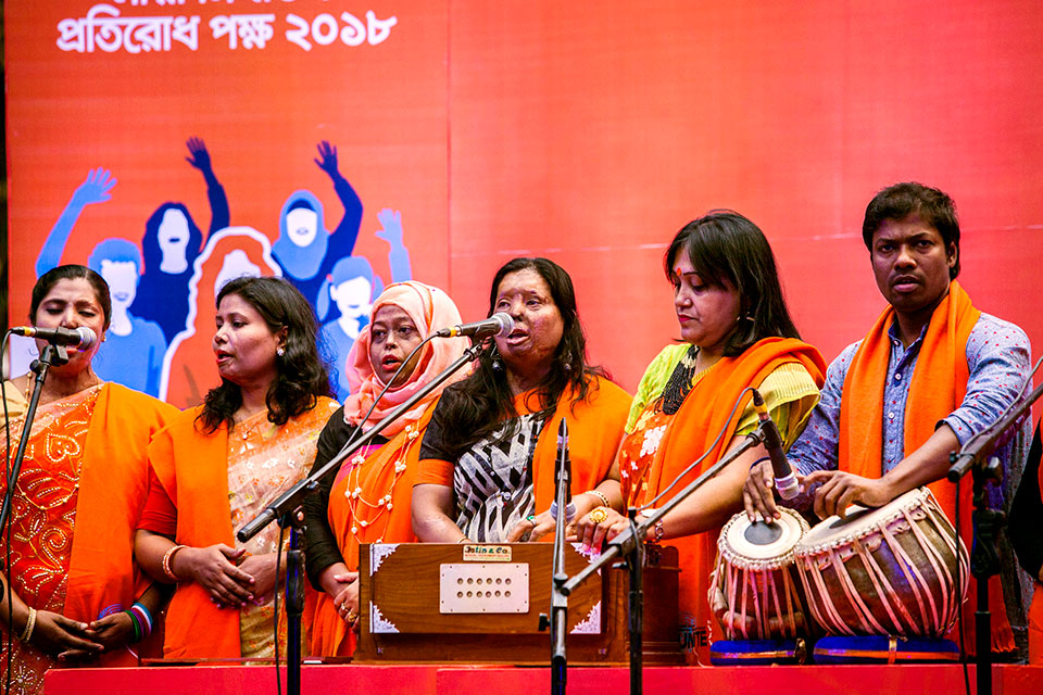 Representatives of the Acid Survivors’ Foundation participate in the kick off event of the 16 Days of Activism in Bangladesh. Photo: UN Women/Fahad Kaizer