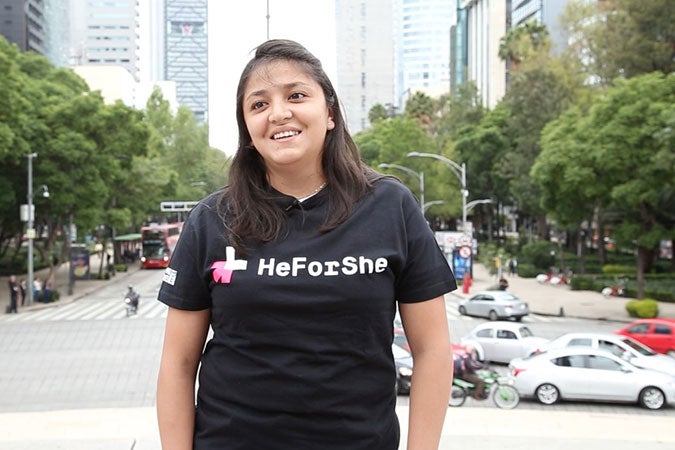 Elda Cervantes, professional indoor soccer player, poses in a HeForShe shirt. Photo: UN Women