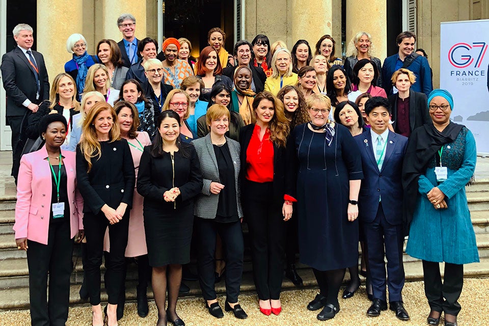 Participants in the second meeting of the G7 Gender Advisory Council and  G7 Gender Equality Ministers, on 9-10 May in Paris, France. Photo: UN Women/Laurence Gillois