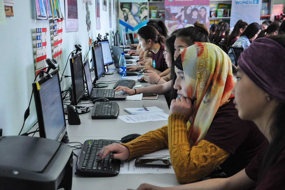 Coding Caravan participants during a session on the development of a website, Talas, Kyrgyzstan. Photo: Mirdan Akinov