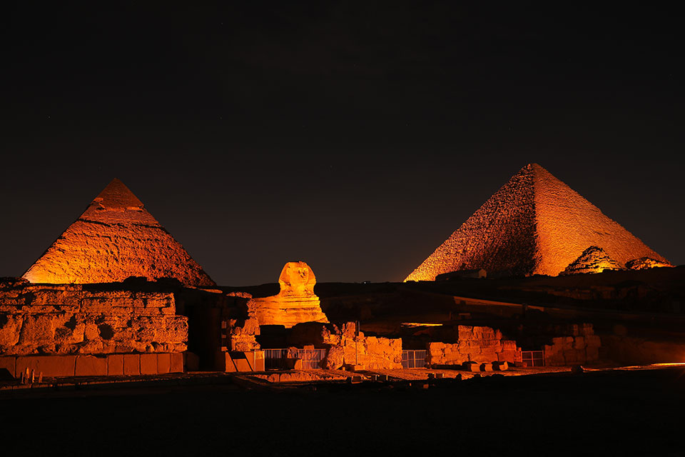 The Great Pyramids of Giza and the Sphinx were lit up in orange on 25 November 2020 by Egypt’s National Council for Women (NCW) in partnership with UN Women Egypt.  Photo:  UN Women/Mohamed Ezz El Din 