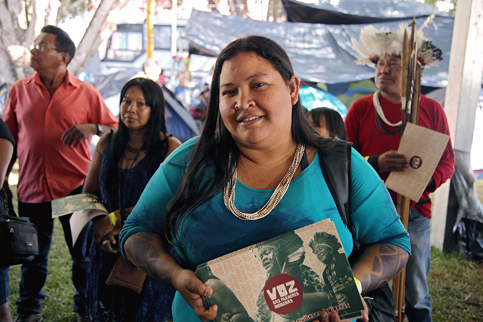 Maria Leonice Tupari, 45, Coordinator of the Association of Indigenous Warriors of Rondônia (AGIR) NGO in Cacoal, Brazil. Pictured in Brasilia in 2018. Photo: ONU Brasil/Tiago Zenero