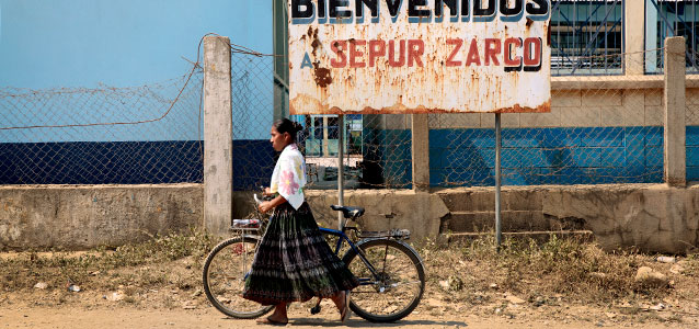 Buen Venidos a Sepur Zarco. Photo: UN Women/Ryan Brown