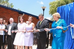 Cérémonie d'inauguration de Ciudad Mujer, le premier centre d'appui global pour les femmes d'El Salvador. (Photo: Walter Sotomayor/FNUAP)