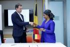 UN Women Executive Director Phumzile Mlambo-Ngcuka and Alexander De Croo, Deputy Prime Minister of Belgium and Minister of Development Cooperation, signed the first Framework Arrangement in New York on 20th September 2016. Photo: UN Women/Ryan Brown